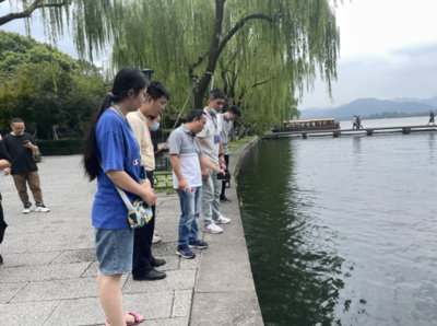 協(xié)力保護(hù)西湖 守護(hù)碧水清波 清波街道與西湖風(fēng)景名勝區(qū)開展“流域共治”活動